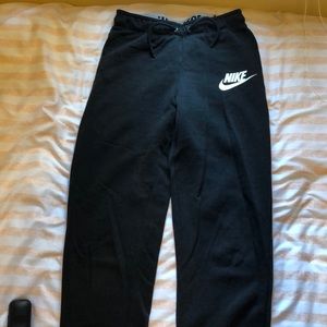 Nike sportswear women’s fleece pants